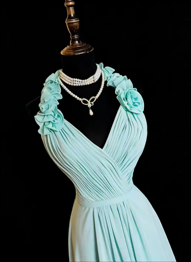 Elegant Mint Green Chiffon A Line Long Wedding Guest Dress Halter V Neck Long Evening Dress SP2372