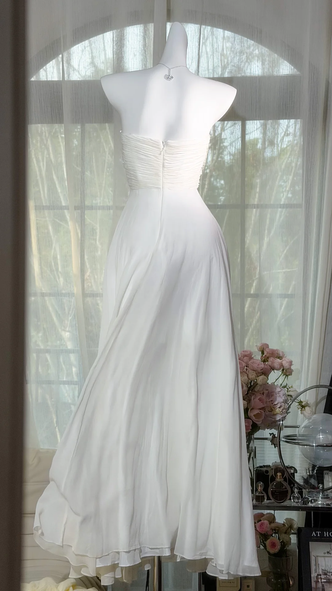 Pretty Strapless White Chiffon A Line Long Wedding Guest Dress Formal Evening Gowns SP2180