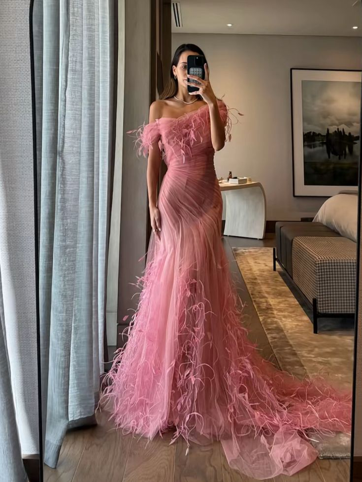 Elegant Pink Off The Shoulder Tulle Pleated Mermaid Long Wedding Guest Dress Formal Party Dress SP1121