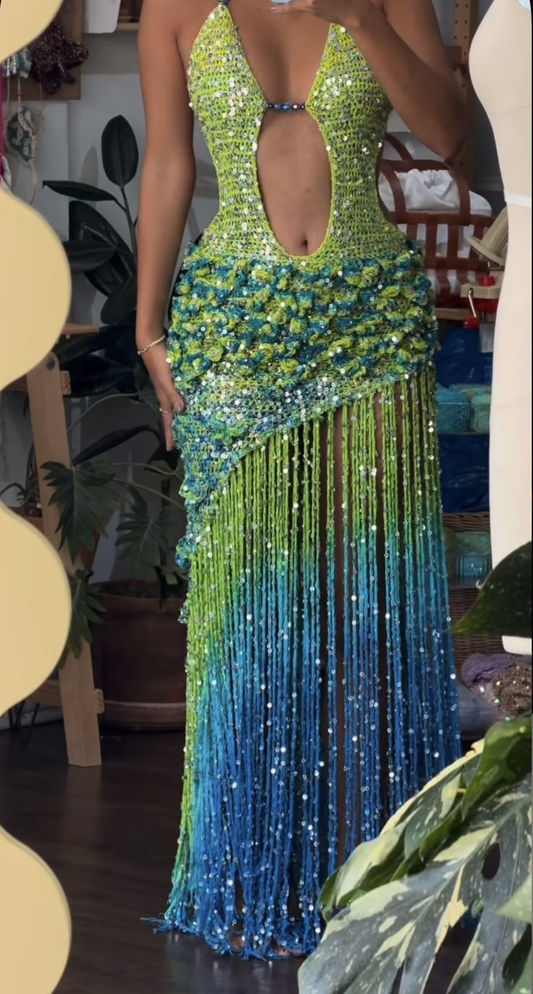 Luxurious Halter Green Sequin Beaded Long Evening Dress Backless Prom Gown With Tassel SP1485