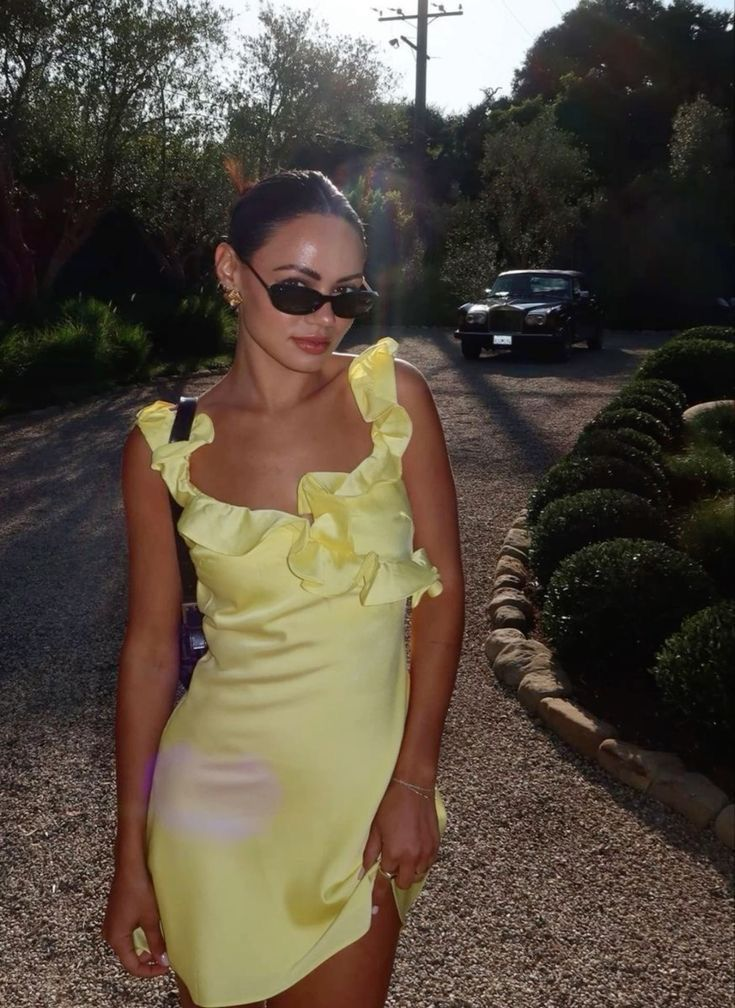 Fashion Yellow Ruffles Satin A Line Short Graduation Homecoming Dress,Backless Mini Birthday Dress SP2987