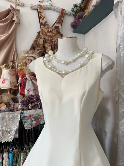 Elegant Sleeveless White Satin A Line Short Homecoming Dress Cocktail Dress Y9159