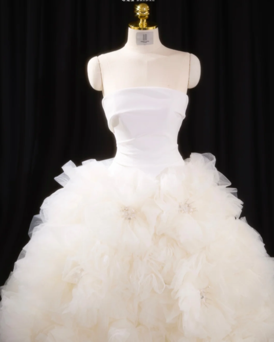 Charming Strapless Satin Tulle Beaded 3D Flowers Ball Gown Long Wedding Dress SP2239