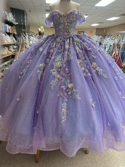 Elegant Off The Shoulder Sweet 16 Dress Purple Tulle Sequin Appliques Quinceanera Dress SP4296