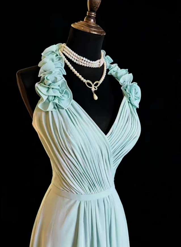 Elegant Mint Green Chiffon A Line Long Wedding Guest Dress Halter V Neck Long Evening Dress SP2372
