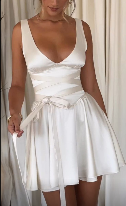 Elegant V Neck White Satin A Line Short Homecoming Dress 20th Birthday Outfits Y9860