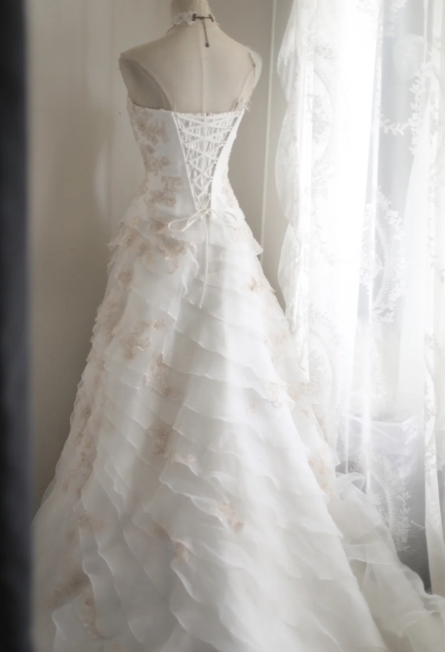 Vintage Strapless White tulle Layered Mermaid Long Wedding Dress Bridal Dress SP1247