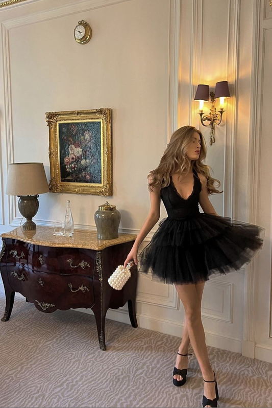 Elegant V Neck Black Tulle A Line Formal Graduation Homecoming Dress Short Cocktail Dress SP61