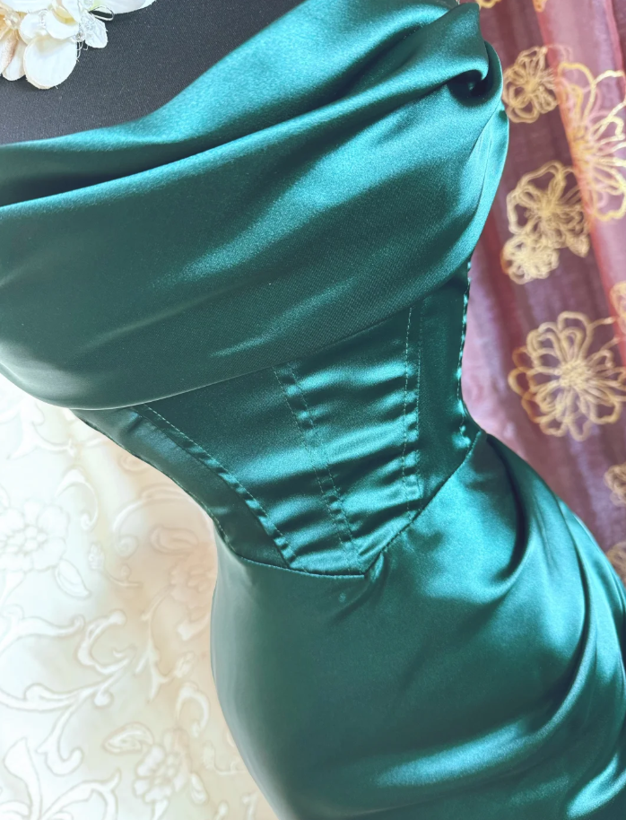 Unique Spaghetti Straps Emerald Green Satin Mermaid Slit Evening Dress Long Wedding Guest Dress SP1616