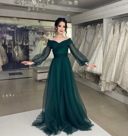 Green long top sleeve evening dress