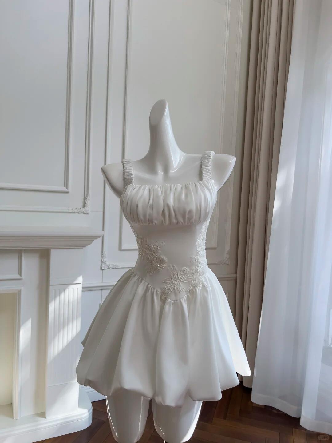 Classy Spaghetti Straps Satin A Line Short Graduation Homecoming Dress,White 16th Birthday Outfits SP2602