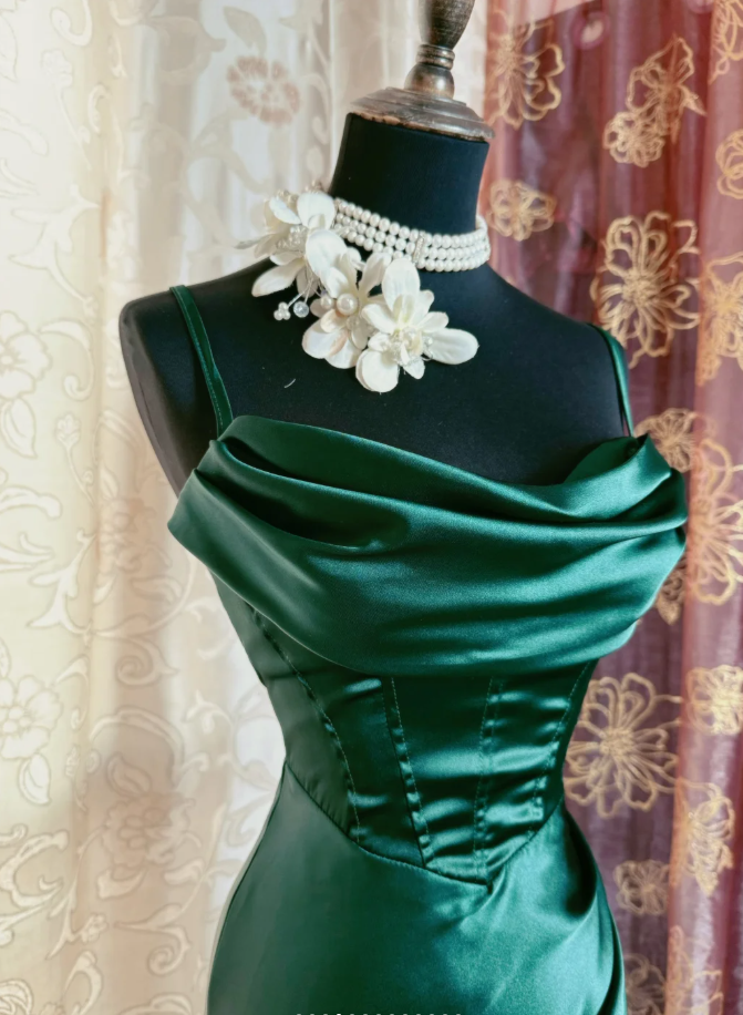 Unique Spaghetti Straps Emerald Green Satin Mermaid Slit Evening Dress Long Wedding Guest Dress SP1616