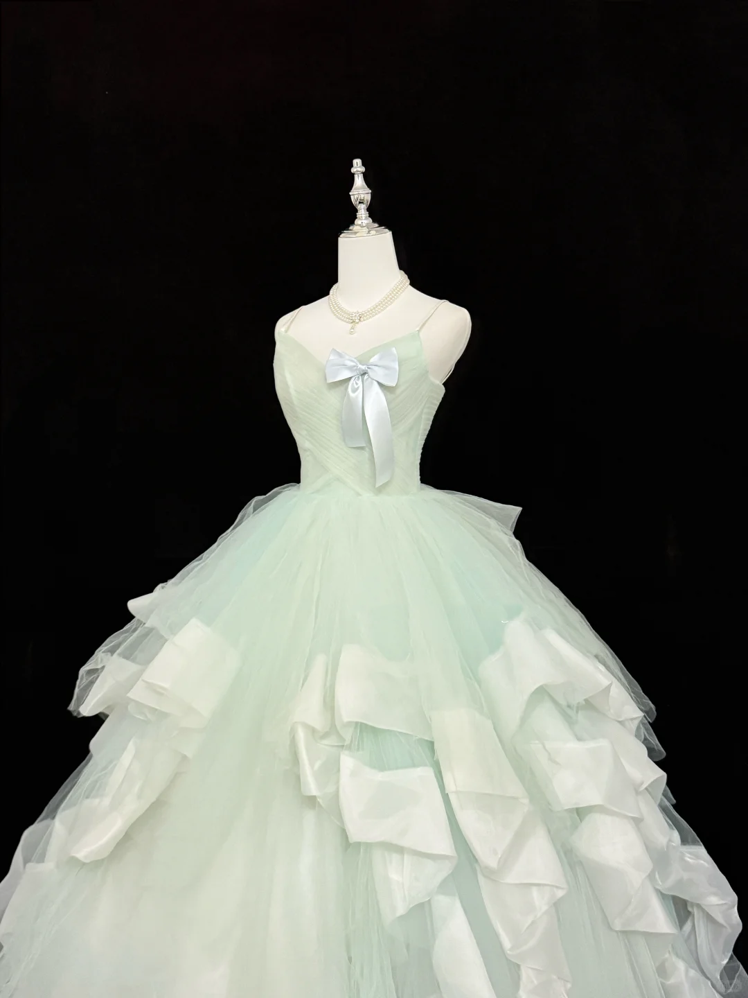 Sweet Spaghetti Straps Mint Green Tulle Ball Gown Formal Quinceanera Dress With Bow SP2218