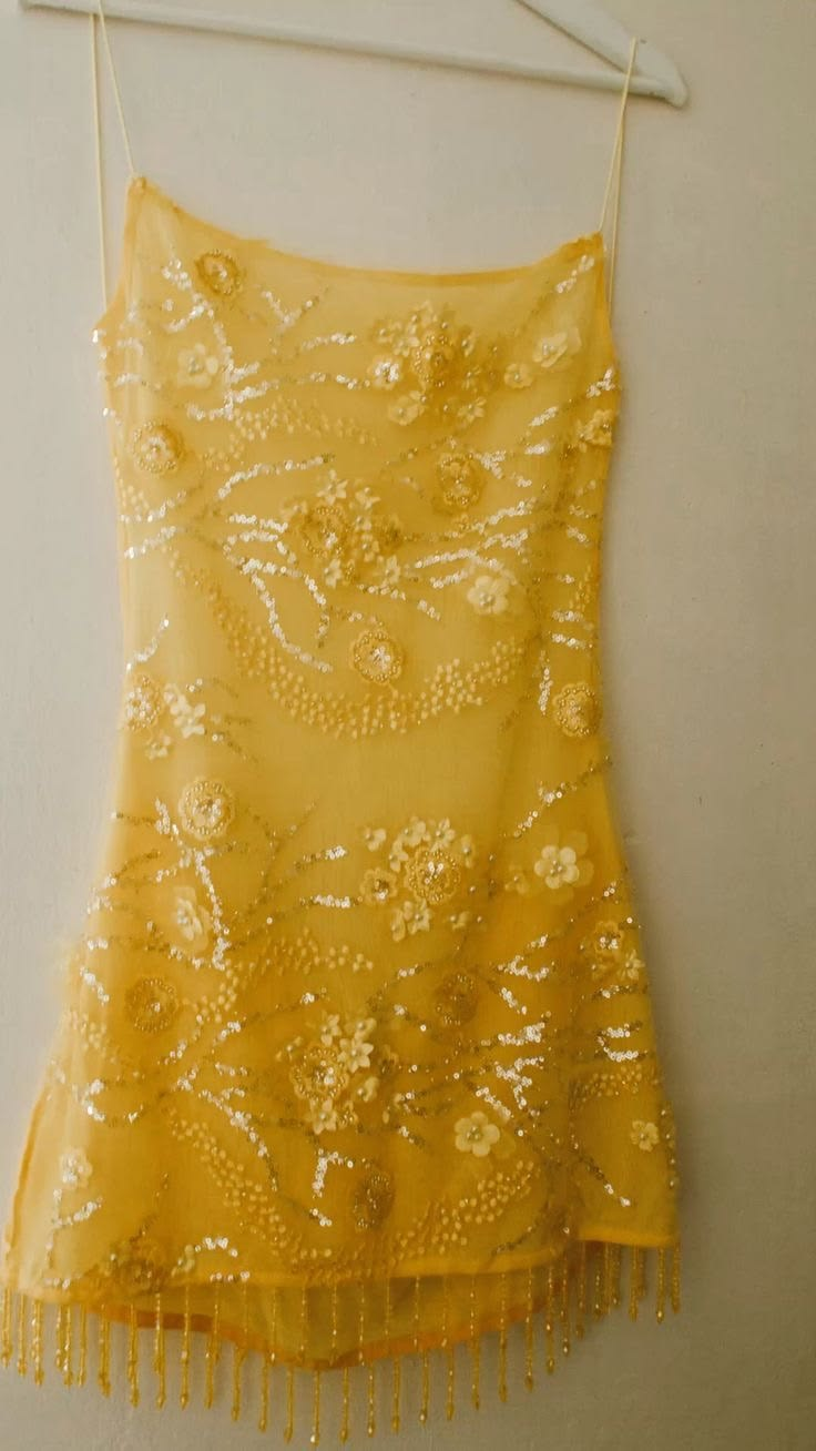 Gorgeous Spaghetti Straps Chiffon Sequin Beaded Short Birthday Outfits Yellow 9th Grade Homecoming Dress SP2431