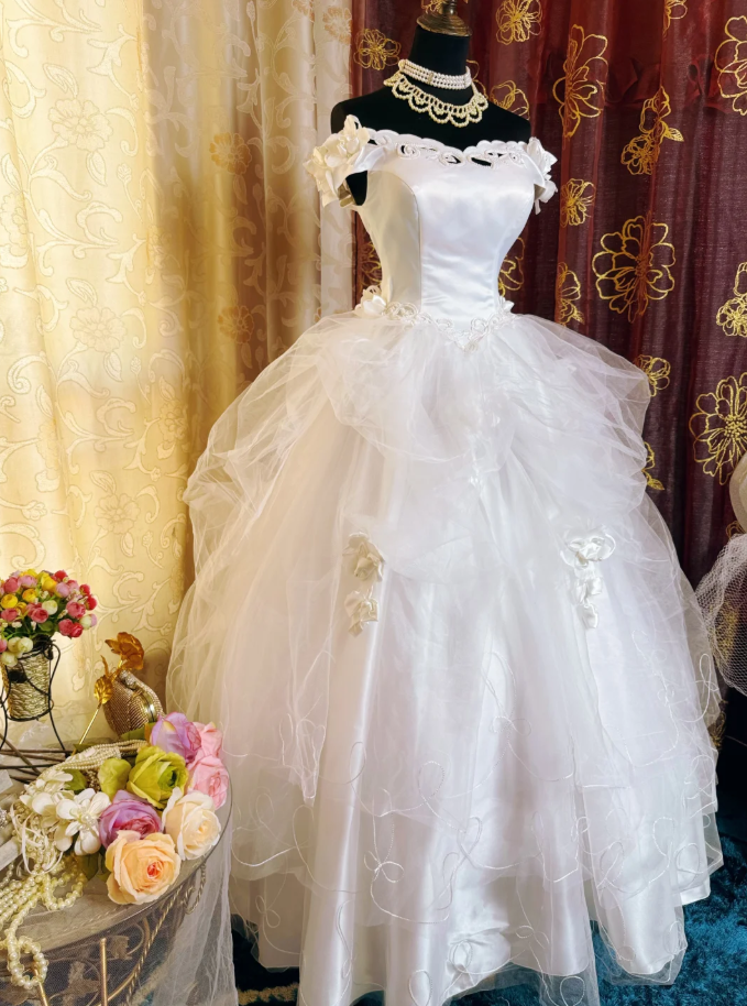 Pretty White Off The Shoulder Tulle Beaded Appliques Long Wedding Dress Formal Bridal Gowns SP1612