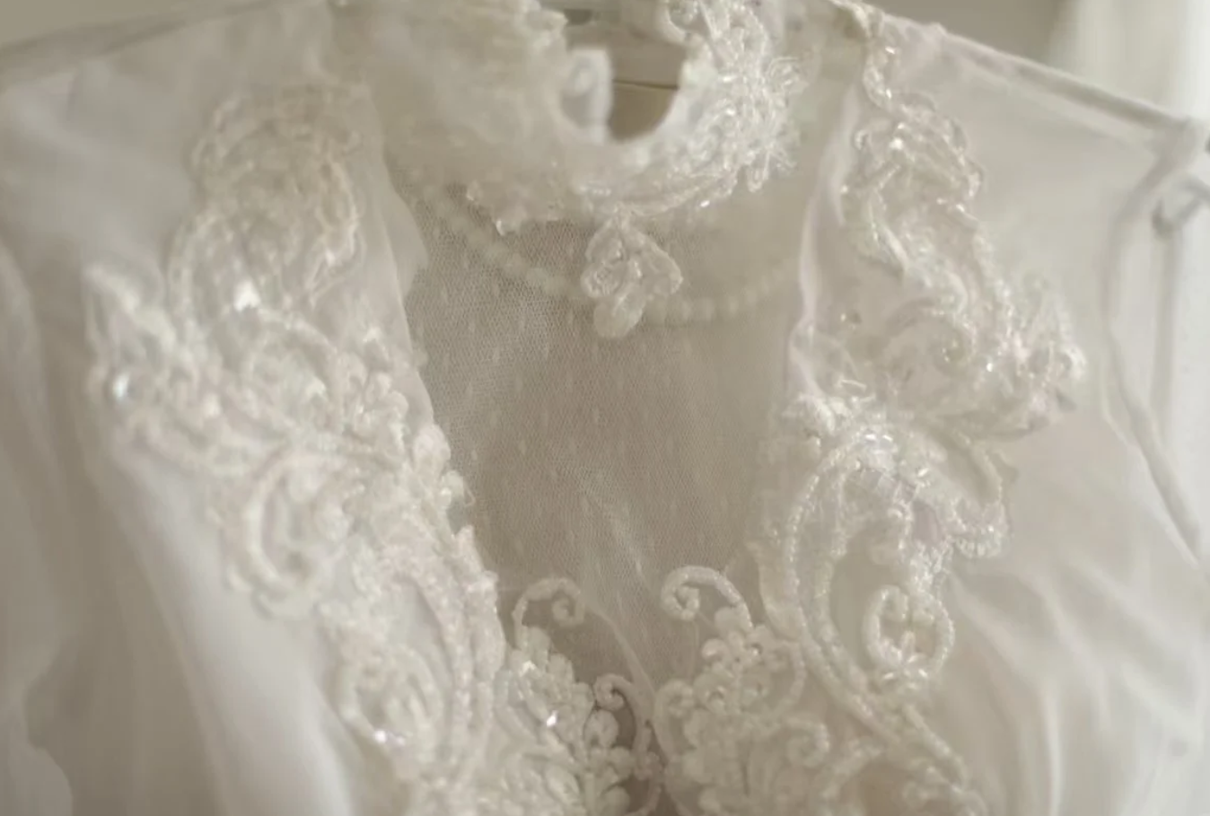 Charming White Tulle Chiffon Beaded Long Wedding Dress Backless Bridal Dress SP1175