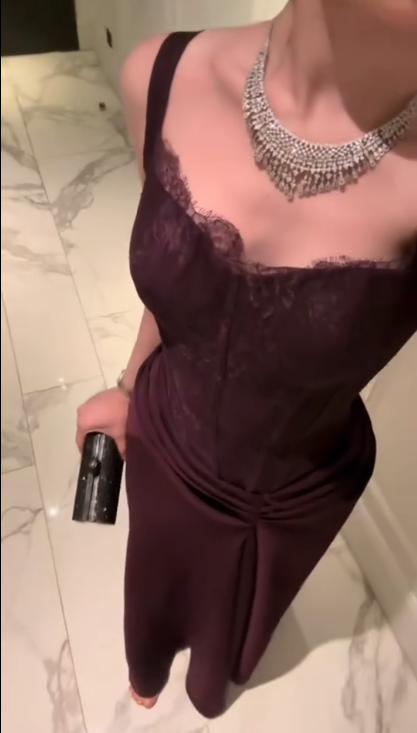 Elegant Spaghetti Straps Burgundy Lace Satin Slit Mermaid Long Party Dress Birthday Prom Dresses SP1224