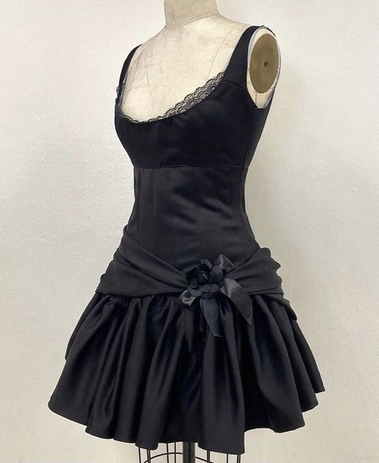 Vintage Black Satin A Line 15th Birthday Outfits Short 8th Grade Homecoming Dress Y9105
