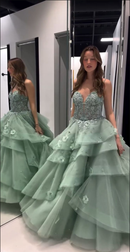 Charming Spaghetti Straps Green Tulle Appliques Birthday Quinceanera Dress Sweet 16 Dress SP2177