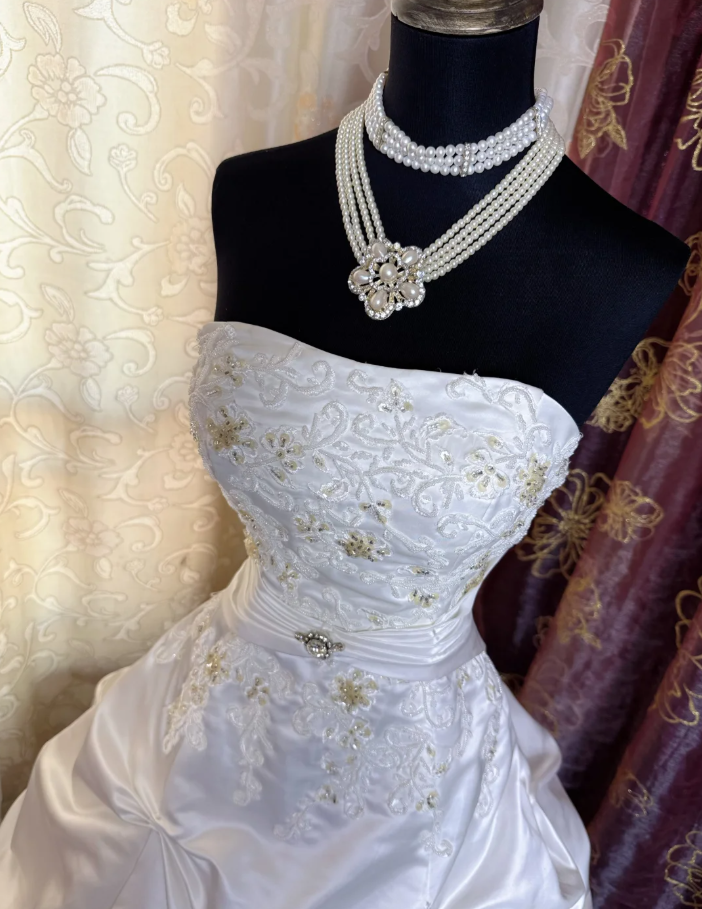 Vintage Strapless Satin Pleated Beaded Bridal Dress White Long Wedding Dress SP1611