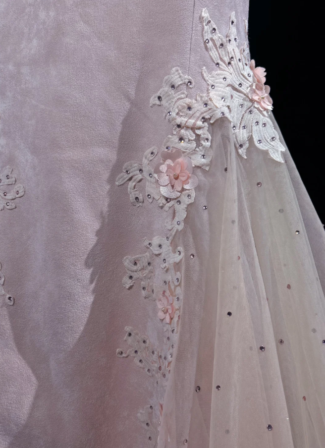 Sweet Pink V Neck Appliques Mermaid Long Birthday Party Dress Prom Dresses SP1285