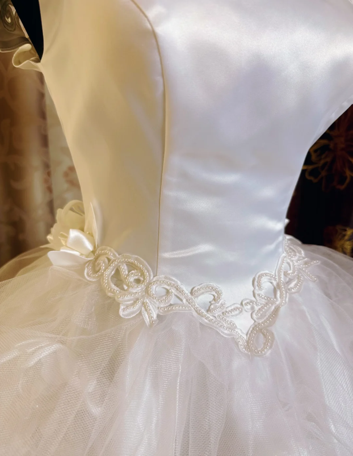 Pretty White Off The Shoulder Tulle Beaded Appliques Long Wedding Dress Formal Bridal Gowns SP1612