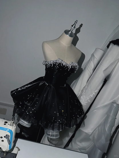 Pretty Sweetheart Neck Satin Beaded Short Homecoming Dress Black Short Birthday Dress SP4221