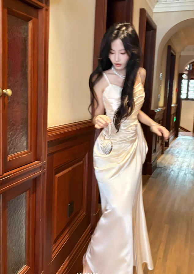 Charming White Spaghetti Straps White Satin Pleated Mermaid Long Party Dress Prom Gown SP1990