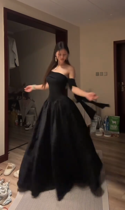 Stylish Off The Shoulder A Line Satin Prom Gown Black Long Evening Dress SP242