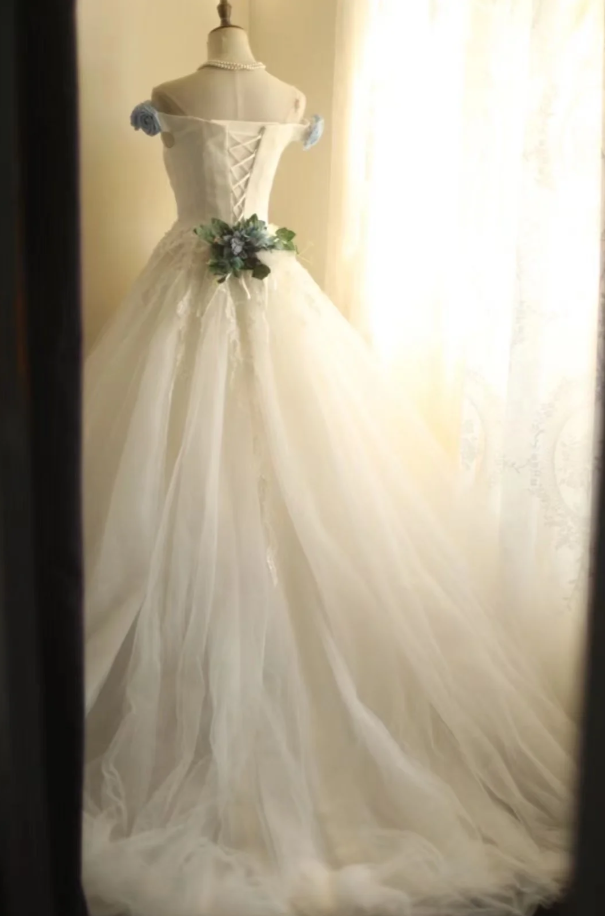 Pretty Off The Shoulder White Tulle Sequin Appliques Long Wedding Dress SP1245