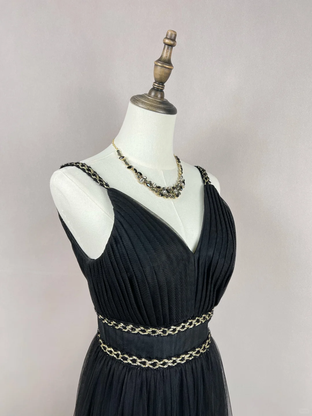 Gorgeous Black Tulle Gold Silk Feathers A Line Prom Dress Formal Evening Dress Y8652