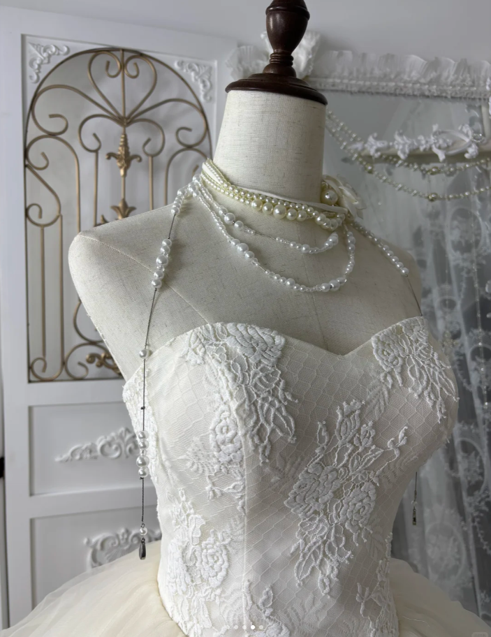 Classy Strapless Off White Lace Tulle Ball Gown Long Wedding Dress Bridal Dress SP1776