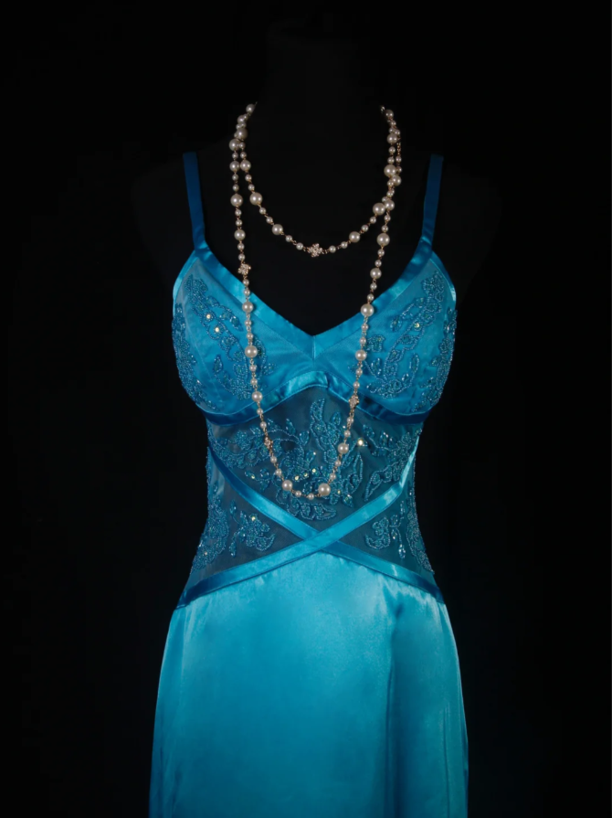 Charming Spaghetti Straps V Neck Satin Beaded Mermaid Long Evening Dress Blue 20th Birthday Outfits SP1691