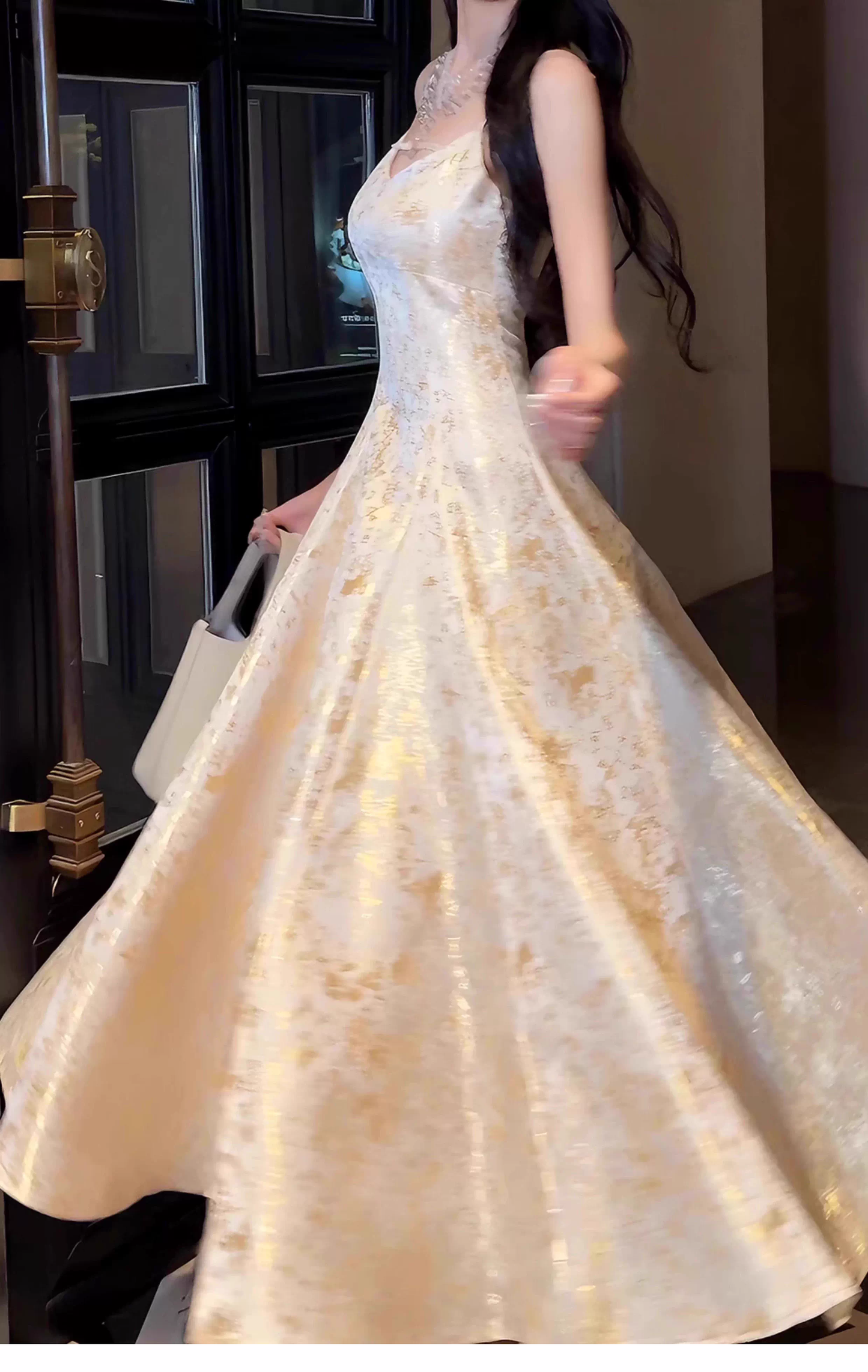 Glamorous Spaghetti Straps V Neck Satin Print Floral Long Party Dress Formal 20th Birthday Outfits SP1979