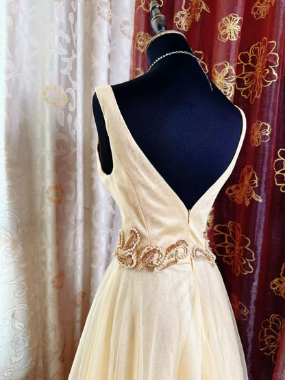 Retro Sleeveless Tulle Beaded A Line Long Wedding Guest Dress Formal Evening Dress SP2381