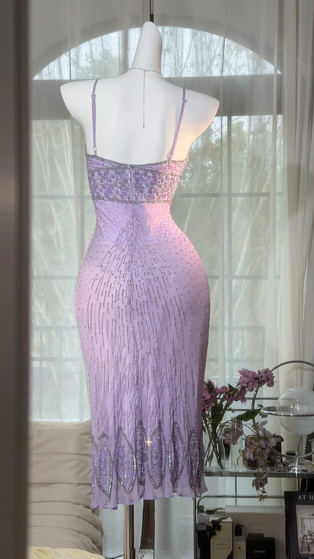 Sexy Spaghetti Straps V Neck Chiffon Beaded Sheath Birthday Dress Lavender Midi Evening Dress SP2185