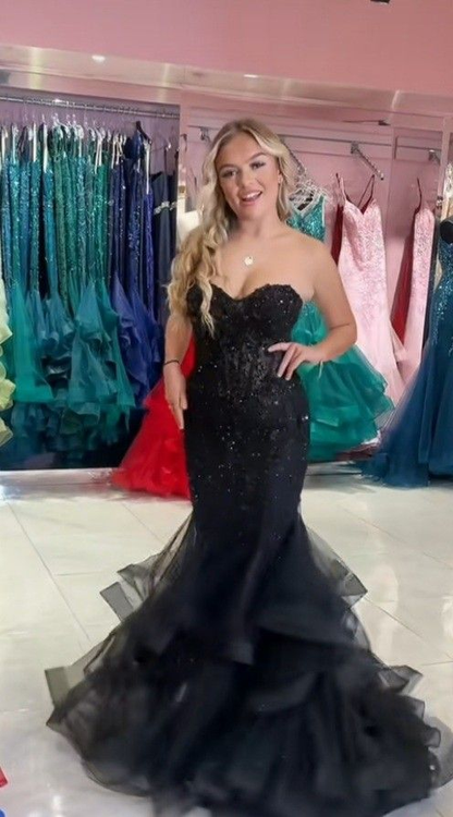 Black sweetheart mermaid sales dress