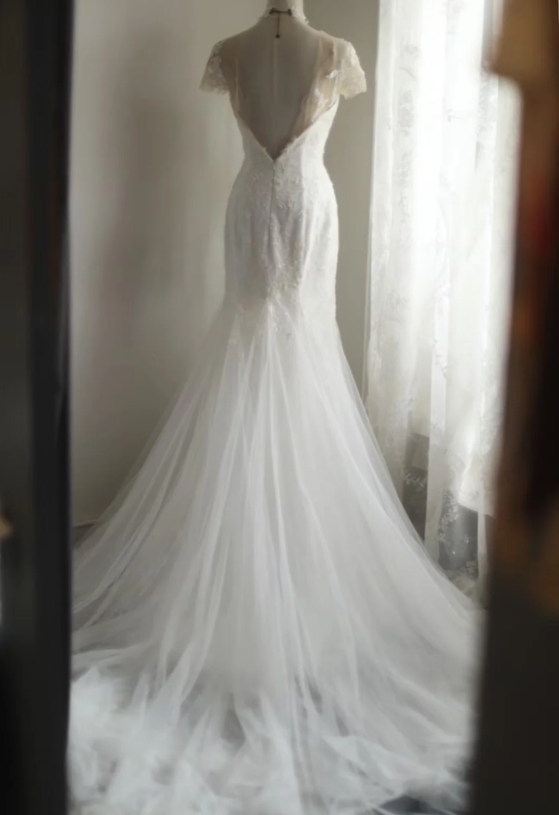 Charming White Tulle Appliques Mermaid Long Wedding Dress SP1170