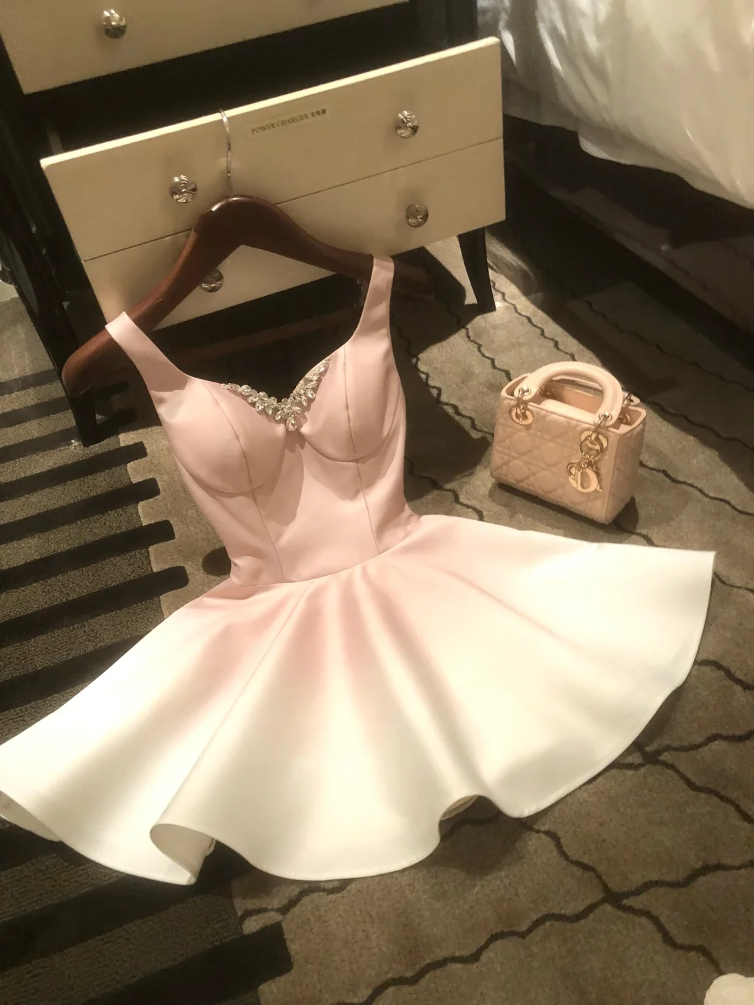 Elegant Spaghetti Straps Satin Beaded A Line Short Graduation Homecoming Dress Ombre Pink Mini Birthday Dress SP2366
