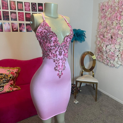 Gorgeous Pink V Neck Satin Appliques Beaded Sheath Cocktail Dress Short Homecoming Dress Birthday Outfits Y9165
