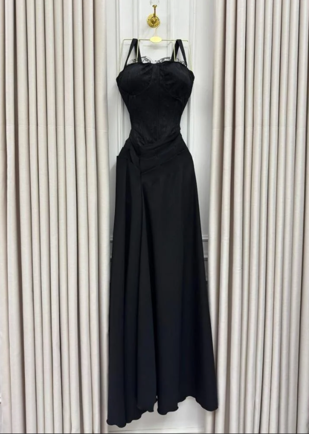 Charming Burgundy Spaghetti Straps Satin Pleated Mermaid Long Wedding Guest Dress Evening Dress SP1332