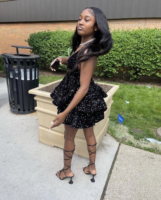 Sexy Black Sparkling Short Cocktail Dresses Back Open Tiered Sequin Graduation Gown Parties Night,Black Homecoming Dress Y1504