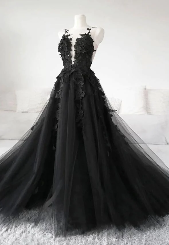 Elegant A-line Tulle Modest Prom Dress With Appliques Y1574