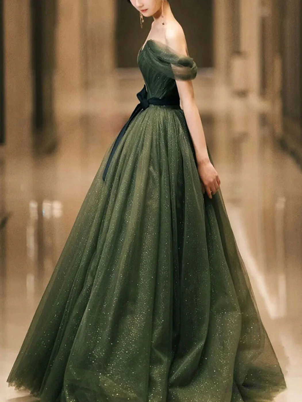 Green simple dress shop