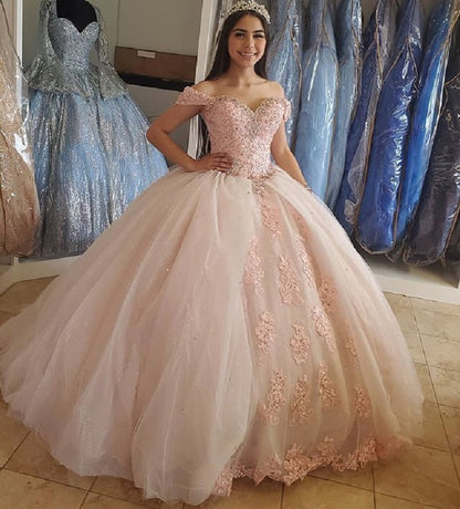 Blush Pink Puffy Sweet 16 Off Shoulder Ball Gowns Sixteen Beaded Crystal Light Pink Tulle Quinceanera Dress Princess Prom Dresses S27021